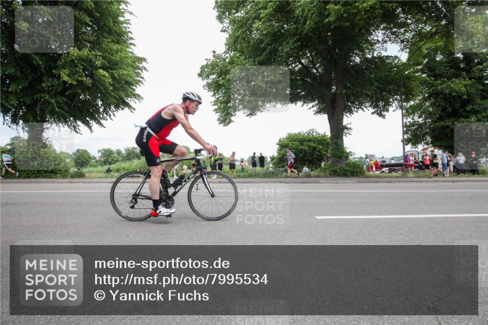 15.06.2025 - 7 Türme Triathlon Yannick Fuchs http://msf.ph/oto/7995534 15.06.2025 13:43:36 Radfahren 479, 600, 1137 meine-sportfotos.de
