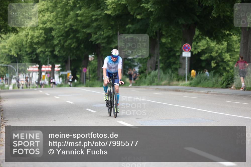 15.06.2025 - 7 Türme Triathlon Yannick Fuchs http://msf.ph/oto/7995577 15.06.2025 13:10:52 Radfahren 403, 472, 486, 529, 650, 675 meine-sportfotos.de