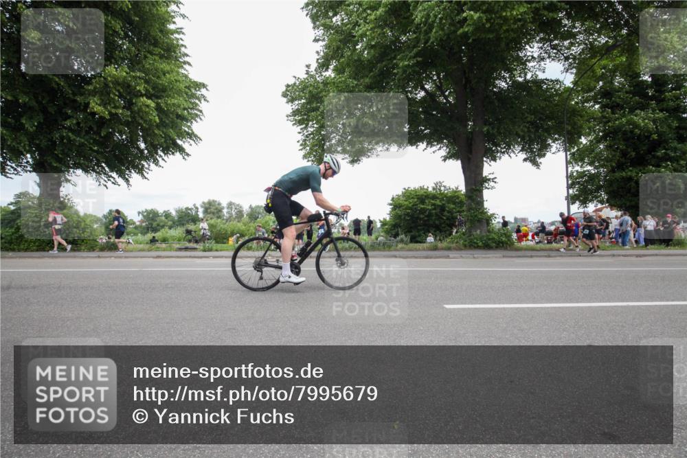 15.06.2025 - 7 Türme Triathlon Yannick Fuchs http://msf.ph/oto/7995679 15.06.2025 13:44:02 Radfahren 662, 732, 771, 1128, 1151, 1184 meine-sportfotos.de