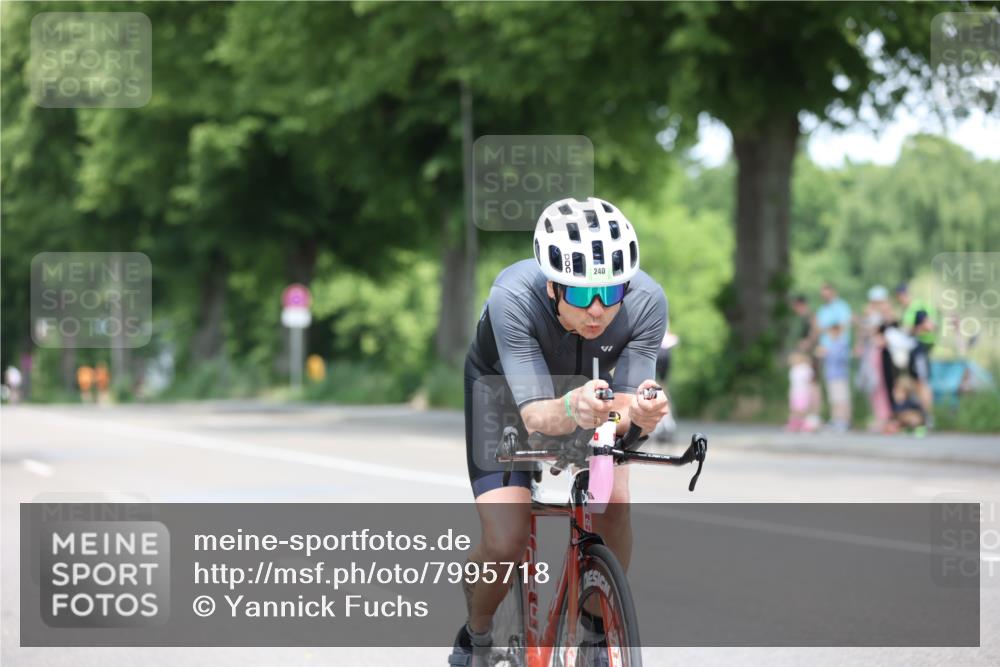 15.06.2025 - 7 Türme Triathlon Yannick Fuchs http://msf.ph/oto/7995718 15.06.2025 12:14:21 Radfahren 240, 455 meine-sportfotos.de