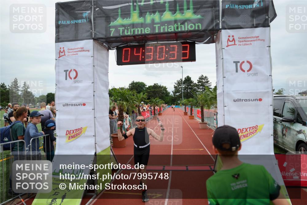 15.06.2025 - 7 Türme Triathlon Michael Strokosch http://msf.ph/oto/7995748 15.06.2025 14:30:33 Ziel 464, 785, 843 meine-sportfotos.de