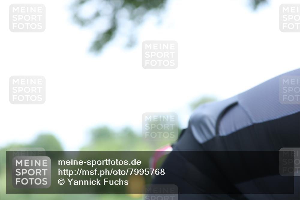 15.06.2025 - 7 Türme Triathlon Yannick Fuchs http://msf.ph/oto/7995768 15.06.2025 12:14:21 Radfahren 240, 455 meine-sportfotos.de