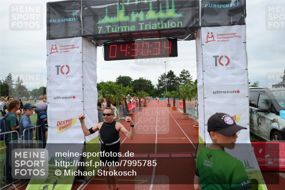 15.06.2025 - 7 Türme Triathlon Michael Strokosch http://msf.ph/oto/7995785 15.06.2025 14:30:33 Ziel 464, 785, 843 meine-sportfotos.de