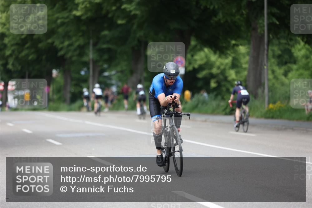15.06.2025 - 7 Türme Triathlon Yannick Fuchs http://msf.ph/oto/7995795 15.06.2025 13:11:02 Radfahren 561, 1197 meine-sportfotos.de
