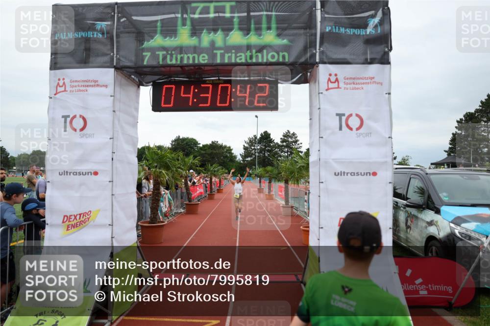 15.06.2025 - 7 Türme Triathlon Michael Strokosch http://msf.ph/oto/7995819 15.06.2025 14:30:42 Ziel 965 meine-sportfotos.de