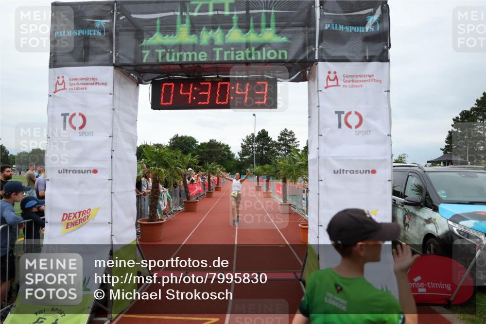15.06.2025 - 7 Türme Triathlon Michael Strokosch http://msf.ph/oto/7995830 15.06.2025 14:30:43 Ziel 965 meine-sportfotos.de