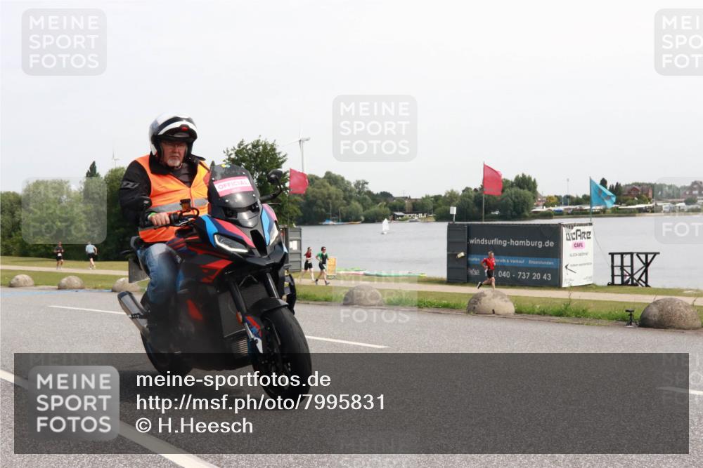15.06.2025 - 27. Vierlanden-Triathlon H.Heesch http://msf.ph/oto/7995831 15.06.2025 11:28:19 Radfahren  meine-sportfotos.de