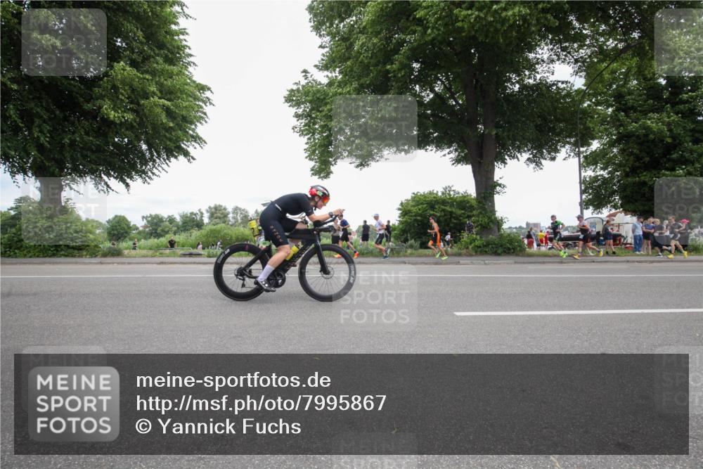 15.06.2025 - 7 Türme Triathlon Yannick Fuchs http://msf.ph/oto/7995867 15.06.2025 13:44:33 Radfahren 593, 845, 865, 1196 meine-sportfotos.de