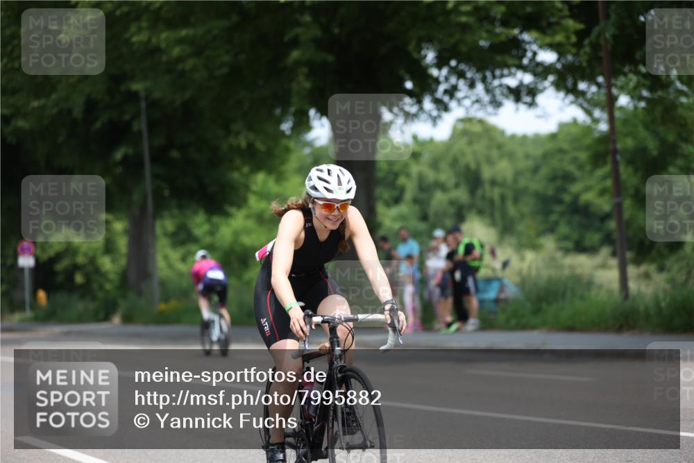 15.06.2025 - 7 Türme Triathlon Yannick Fuchs http://msf.ph/oto/7995882 15.06.2025 12:14:32 Radfahren 318, 475, 571 meine-sportfotos.de