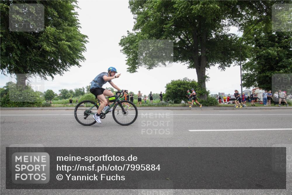 15.06.2025 - 7 Türme Triathlon Yannick Fuchs http://msf.ph/oto/7995884 15.06.2025 13:44:34 Radfahren 593, 845, 865, 1196 meine-sportfotos.de