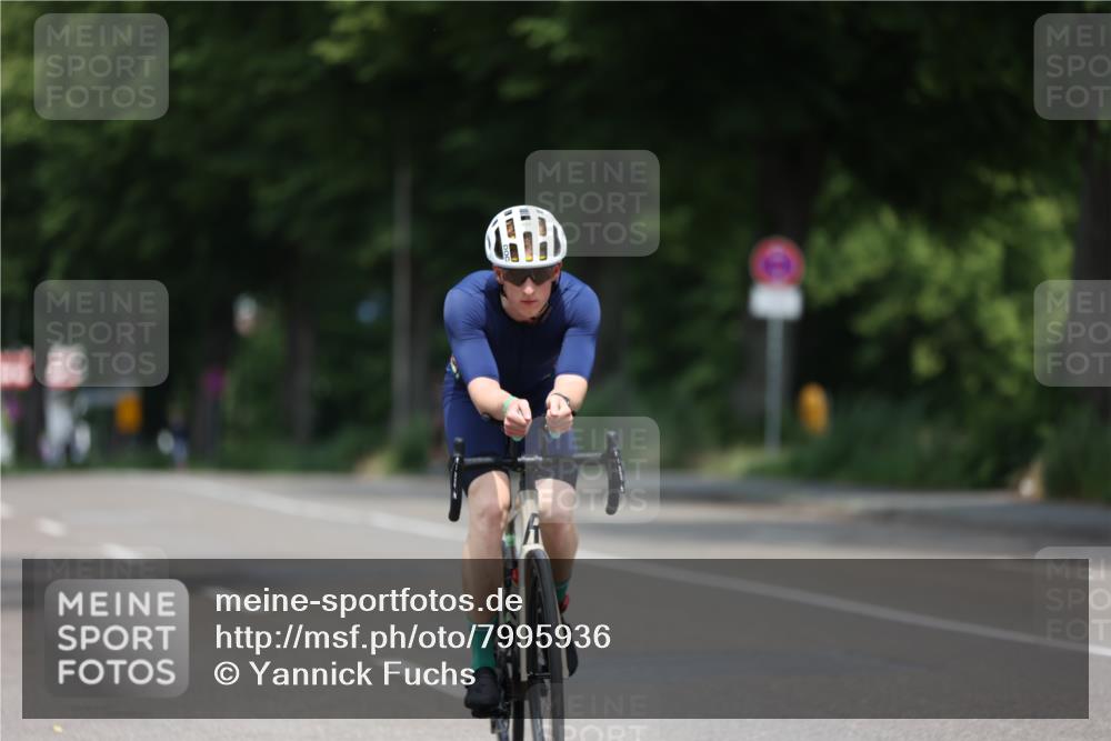 15.06.2025 - 7 Türme Triathlon Yannick Fuchs http://msf.ph/oto/7995936 15.06.2025 12:15:03 Radfahren 374, 611 meine-sportfotos.de