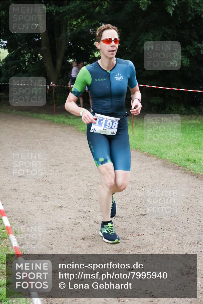 21.06.2025 - 27. Vierlanden-Triathlon Lena Gebhardt http://msf.ph/oto/7995940 15.06.2025 13:52:13 Laufen 2025, 198 meine-sportfotos.de