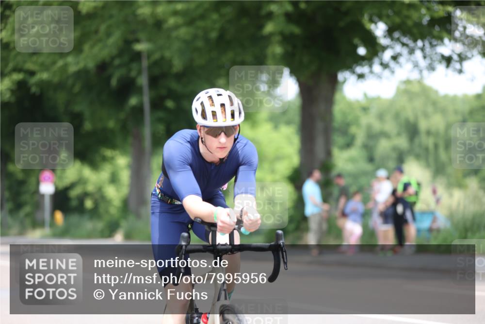 15.06.2025 - 7 Türme Triathlon Yannick Fuchs http://msf.ph/oto/7995956 15.06.2025 12:15:04 Radfahren 374, 611 meine-sportfotos.de