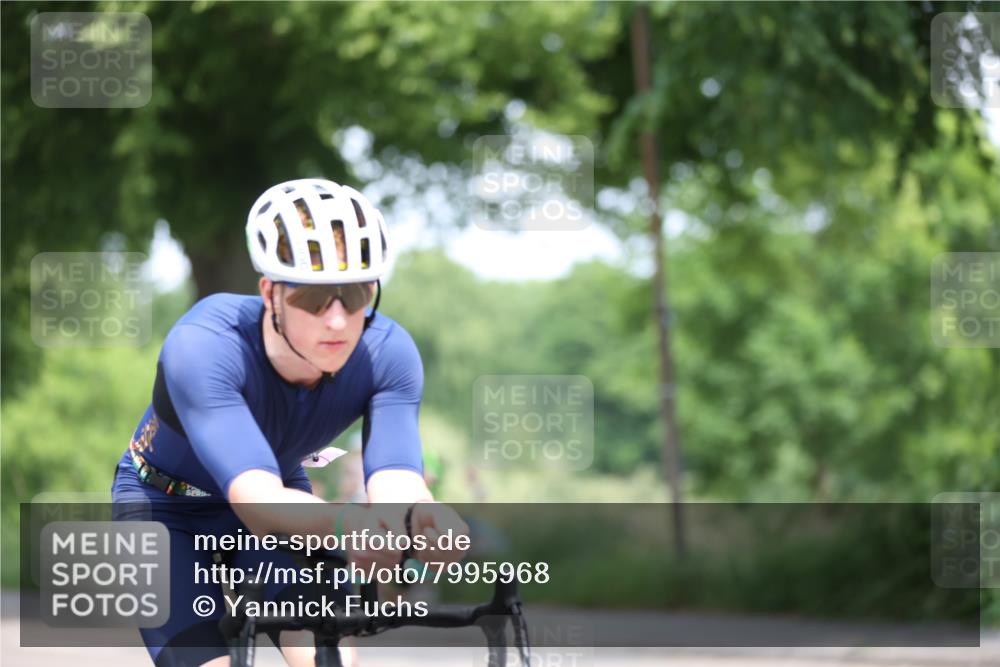 15.06.2025 - 7 Türme Triathlon Yannick Fuchs http://msf.ph/oto/7995968 15.06.2025 12:15:04 Radfahren 374, 611 meine-sportfotos.de