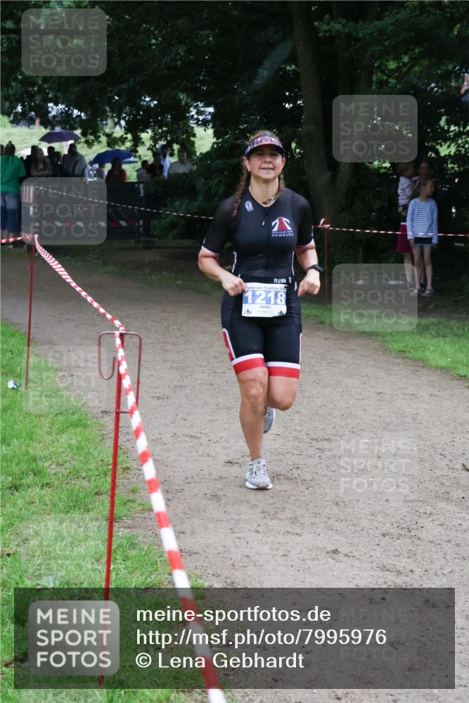 21.06.2025 - 27. Vierlanden-Triathlon Lena Gebhardt http://msf.ph/oto/7995976 15.06.2025 13:52:30 Laufen 202, 1218 meine-sportfotos.de