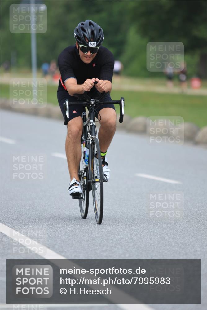 21.06.2025 - 27. Vierlanden-Triathlon H.Heesch http://msf.ph/oto/7995983 15.06.2025 12:19:00 Radfahren 636, 694, 773, 806 meine-sportfotos.de