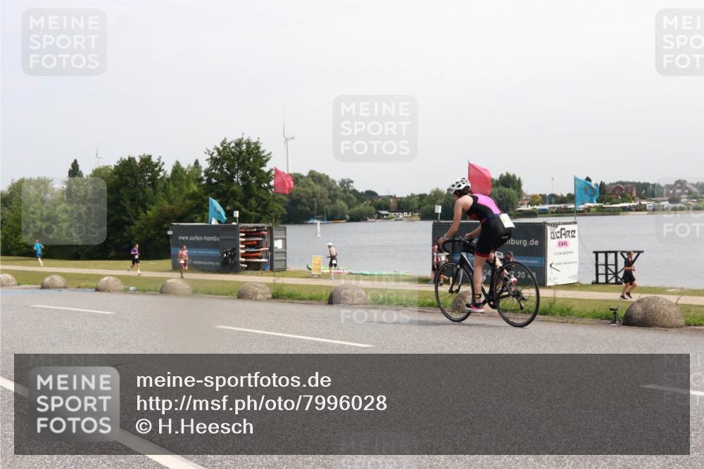 15.06.2025 - 27. Vierlanden-Triathlon H.Heesch http://msf.ph/oto/7996028 15.06.2025 11:29:12 Radfahren 247, 915 meine-sportfotos.de