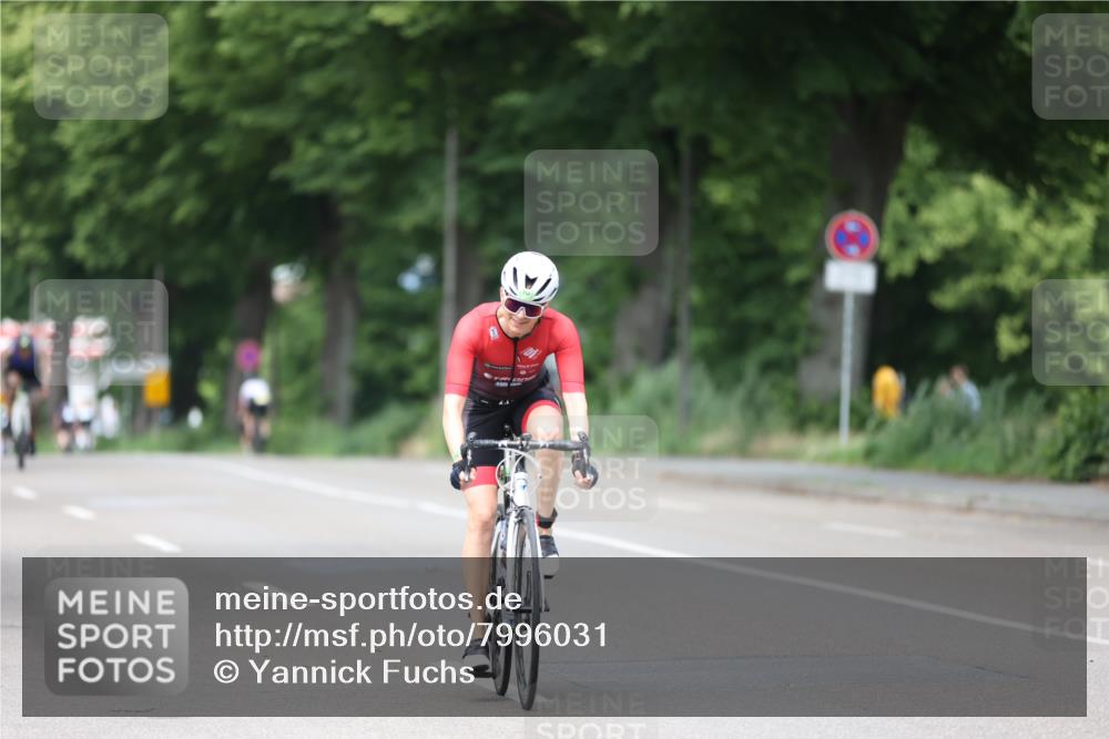 15.06.2025 - 7 Türme Triathlon Yannick Fuchs http://msf.ph/oto/7996031 15.06.2025 13:11:18 Radfahren 243, 607, 947, 973 meine-sportfotos.de