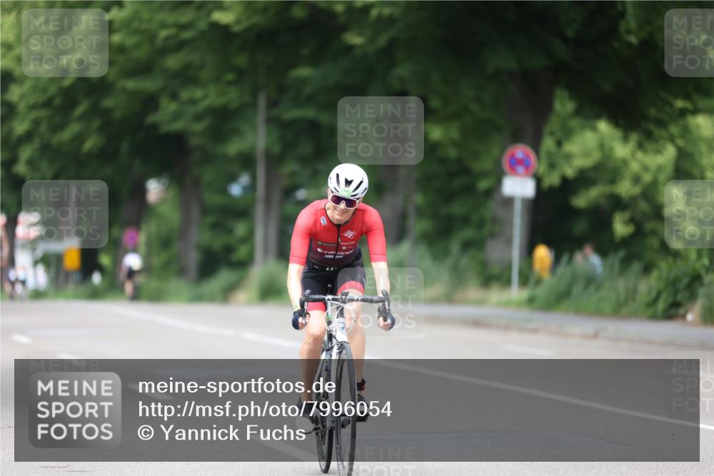 15.06.2025 - 7 Türme Triathlon Yannick Fuchs http://msf.ph/oto/7996054 15.06.2025 13:11:18 Radfahren 243, 607, 947, 973 meine-sportfotos.de
