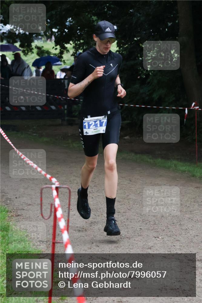 21.06.2025 - 27. Vierlanden-Triathlon Lena Gebhardt http://msf.ph/oto/7996057 15.06.2025 13:52:42 Laufen 2025, 1217 meine-sportfotos.de