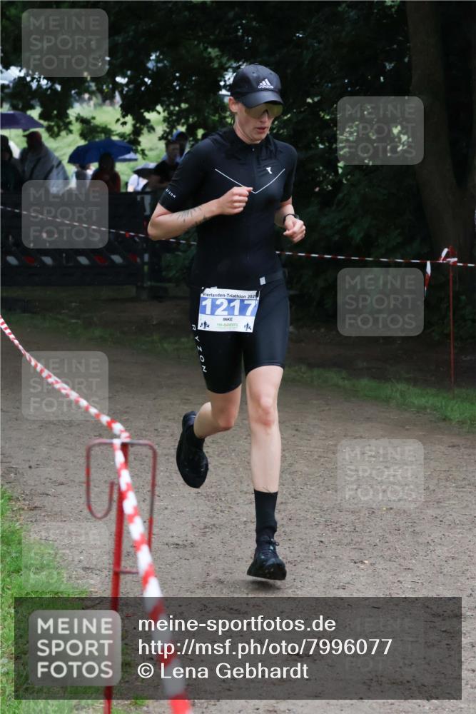 21.06.2025 - 27. Vierlanden-Triathlon Lena Gebhardt http://msf.ph/oto/7996077 15.06.2025 13:52:42 Laufen 2025, 1217, 14 meine-sportfotos.de