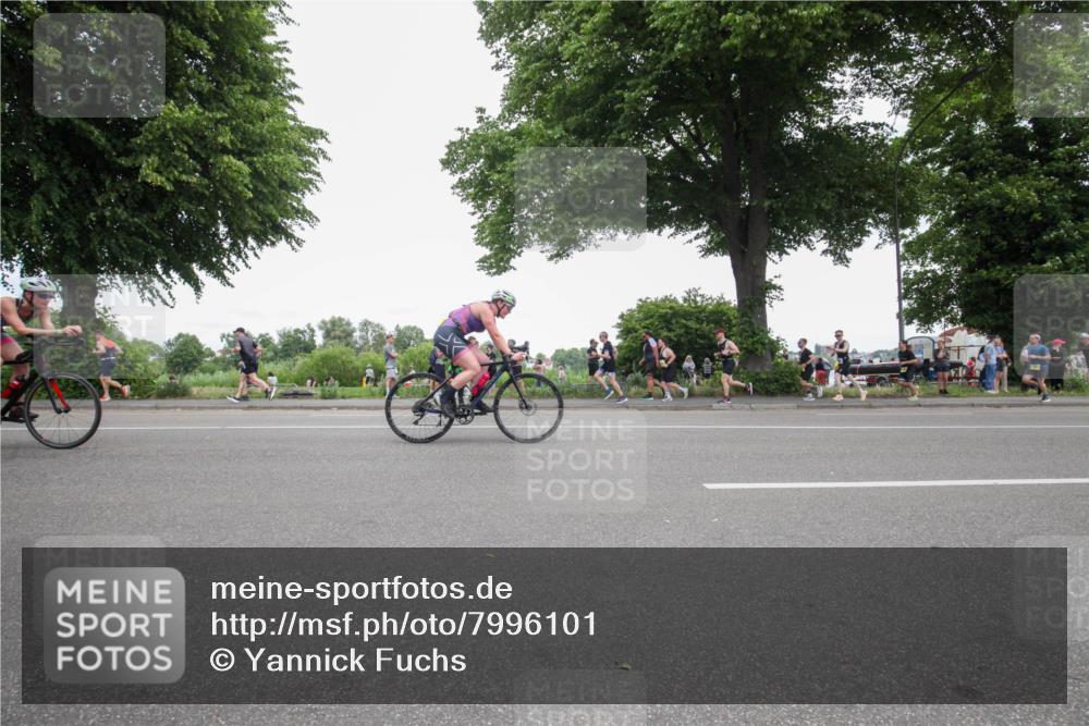 15.06.2025 - 7 Türme Triathlon Yannick Fuchs http://msf.ph/oto/7996101 15.06.2025 13:44:55 Radfahren 216, 352, 601, 1050, 1159 meine-sportfotos.de