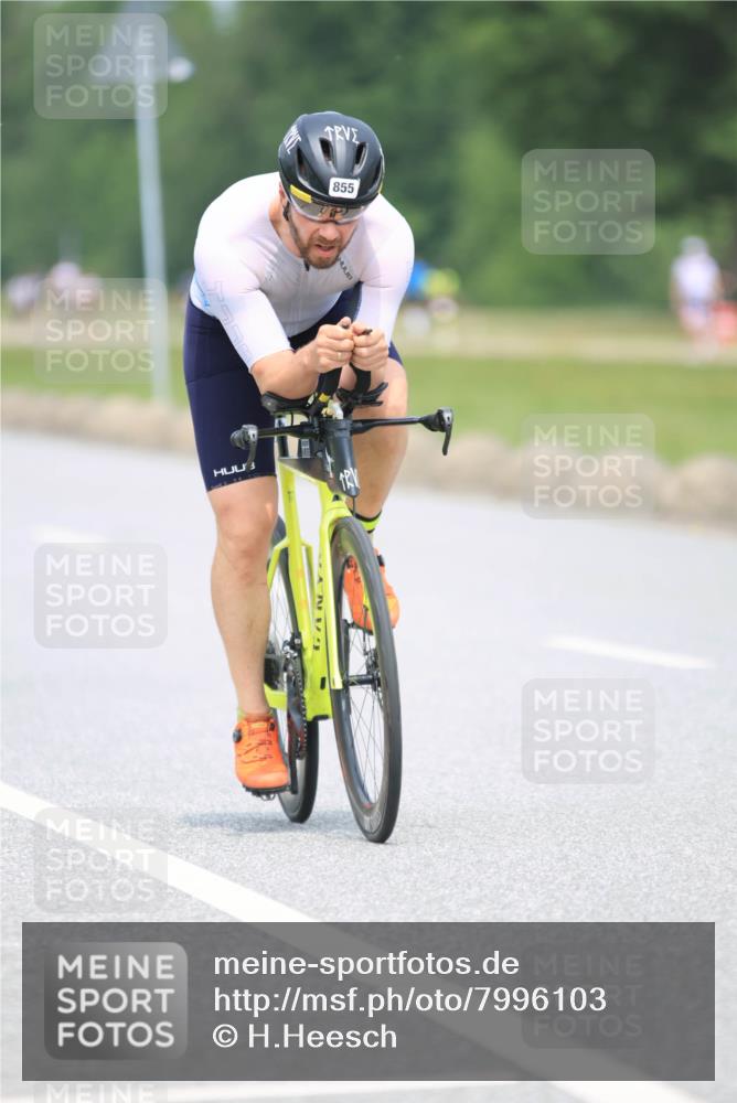 21.06.2025 - 27. Vierlanden-Triathlon H.Heesch http://msf.ph/oto/7996103 15.06.2025 12:19:38 Radfahren 637, 646, 647, 678, 844, 855, 953 meine-sportfotos.de