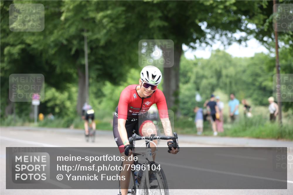 15.06.2025 - 7 Türme Triathlon Yannick Fuchs http://msf.ph/oto/7996104 15.06.2025 13:11:19 Radfahren 243, 607, 973 meine-sportfotos.de