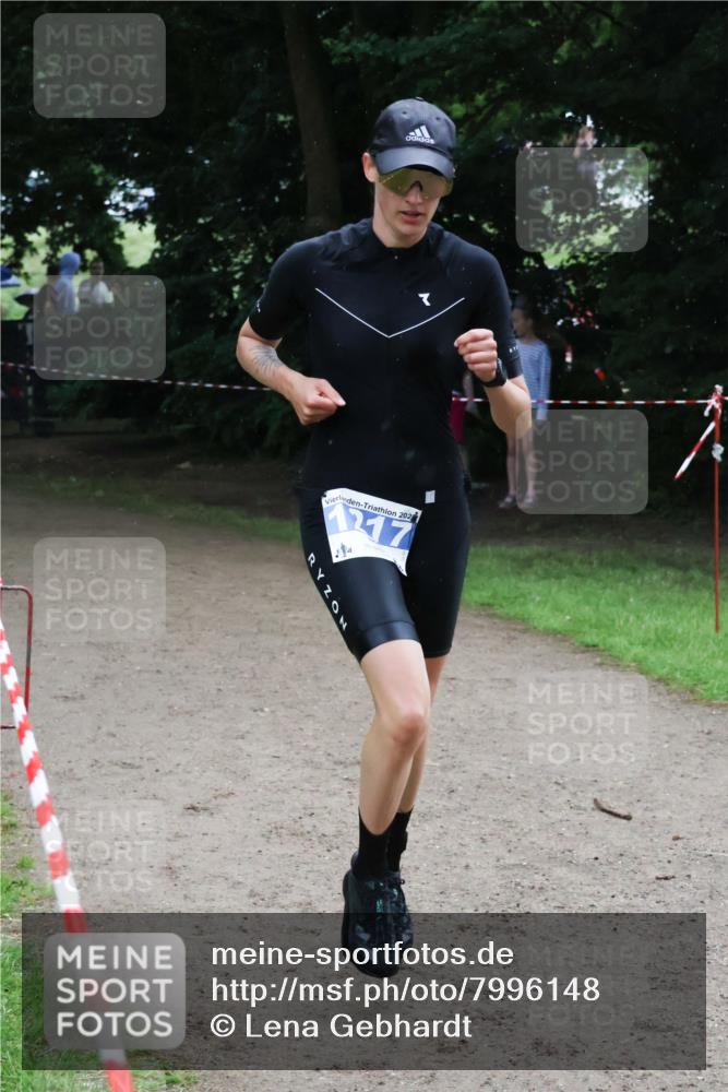 21.06.2025 - 27. Vierlanden-Triathlon Lena Gebhardt http://msf.ph/oto/7996148 15.06.2025 13:52:43 Laufen 202, 217 meine-sportfotos.de