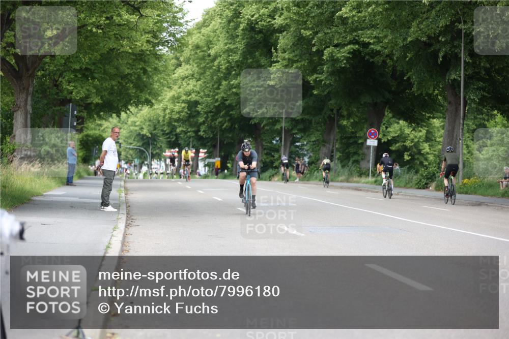 15.06.2025 - 7 Türme Triathlon Yannick Fuchs http://msf.ph/oto/7996180 15.06.2025 13:11:24 Radfahren 304, 973 meine-sportfotos.de