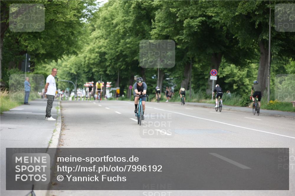 15.06.2025 - 7 Türme Triathlon Yannick Fuchs http://msf.ph/oto/7996192 15.06.2025 13:11:24 Radfahren 304, 973 meine-sportfotos.de