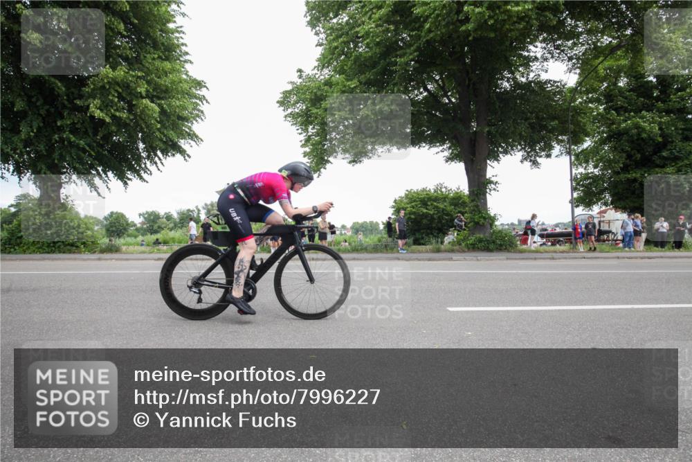 15.06.2025 - 7 Türme Triathlon Yannick Fuchs http://msf.ph/oto/7996227 15.06.2025 13:46:12 Radfahren 721, 997, 1042, 1129 meine-sportfotos.de
