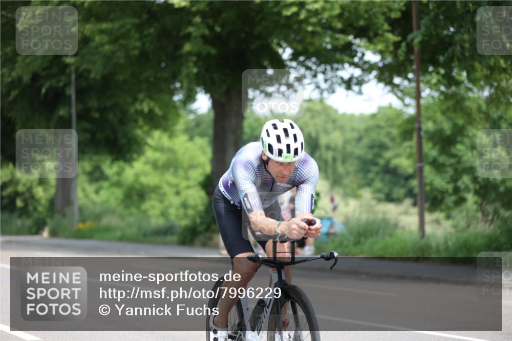 15.06.2025 - 7 Türme Triathlon Yannick Fuchs http://msf.ph/oto/7996229 15.06.2025 12:15:15 Radfahren 304, 307, 317 meine-sportfotos.de
