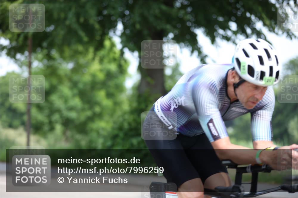 15.06.2025 - 7 Türme Triathlon Yannick Fuchs http://msf.ph/oto/7996259 15.06.2025 12:15:15 Radfahren 304, 307, 317 meine-sportfotos.de