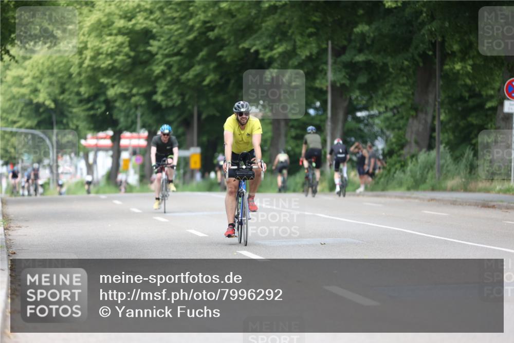 15.06.2025 - 7 Türme Triathlon Yannick Fuchs http://msf.ph/oto/7996292 15.06.2025 13:11:28 Radfahren 304, 307 meine-sportfotos.de