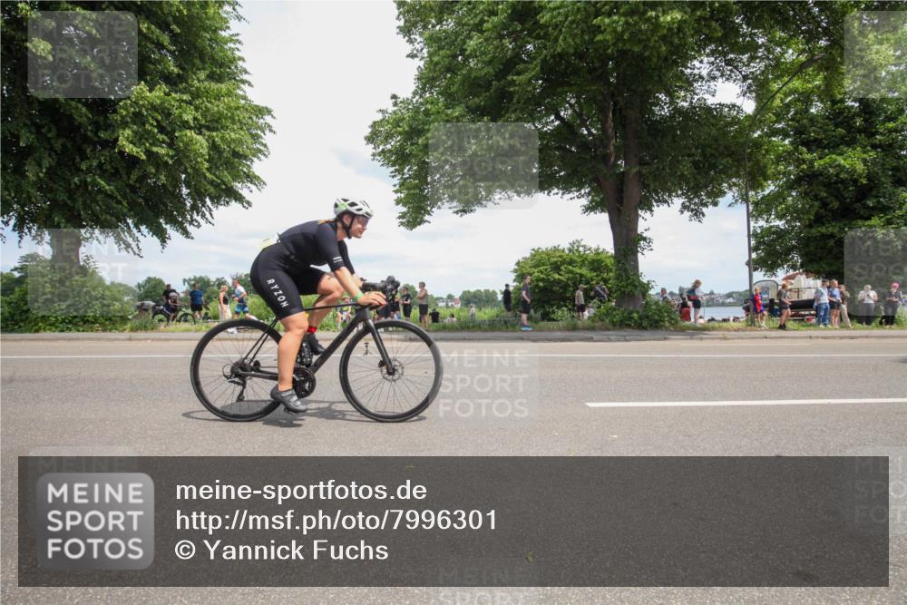 15.06.2025 - 7 Türme Triathlon Yannick Fuchs http://msf.ph/oto/7996301 15.06.2025 13:46:26 Radfahren 453, 790, 1126, 1161 meine-sportfotos.de