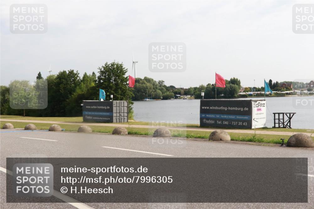 15.06.2025 - 27. Vierlanden-Triathlon H.Heesch http://msf.ph/oto/7996305 15.06.2025 09:24:49 Radfahren 65, 138 meine-sportfotos.de