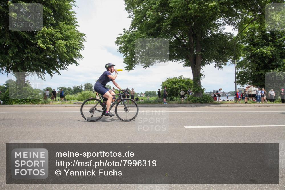 15.06.2025 - 7 Türme Triathlon Yannick Fuchs http://msf.ph/oto/7996319 15.06.2025 13:46:29 Radfahren 453, 813, 1126, 1161 meine-sportfotos.de