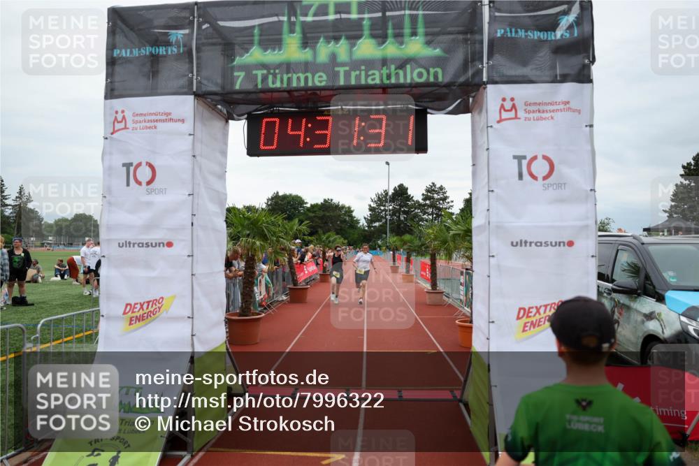 15.06.2025 - 7 Türme Triathlon Michael Strokosch http://msf.ph/oto/7996322 15.06.2025 14:31:31 Ziel 937, 1062 meine-sportfotos.de