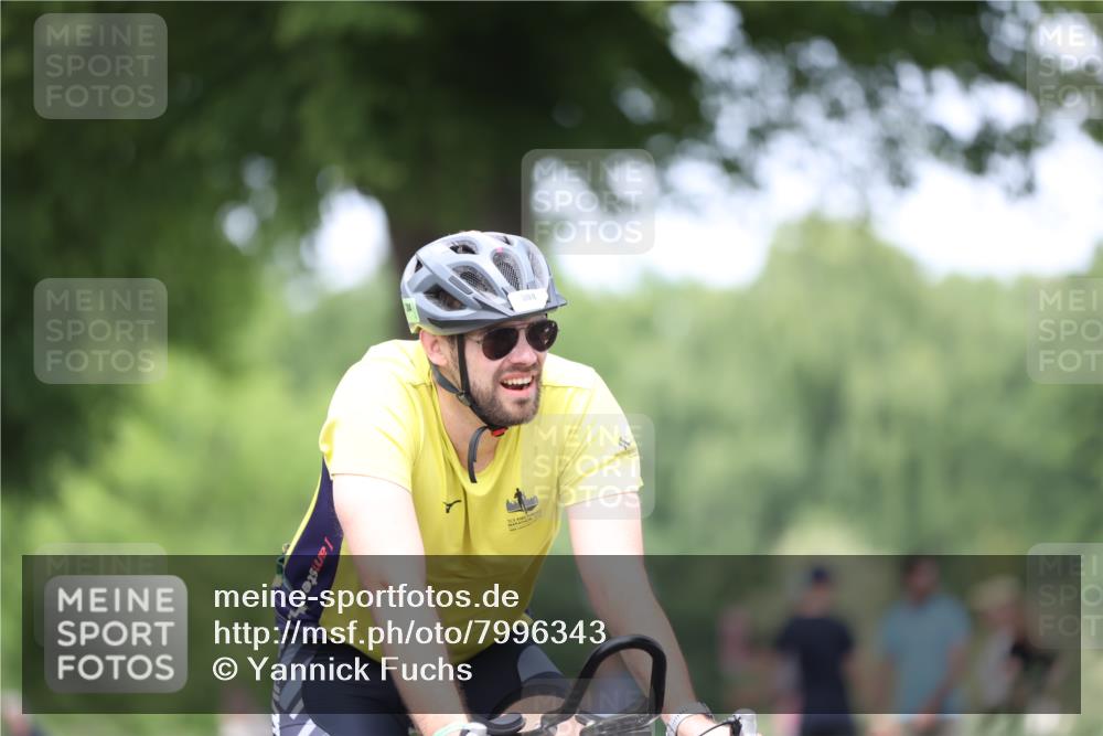 15.06.2025 - 7 Türme Triathlon Yannick Fuchs http://msf.ph/oto/7996343 15.06.2025 13:11:30 Radfahren 304, 307 meine-sportfotos.de