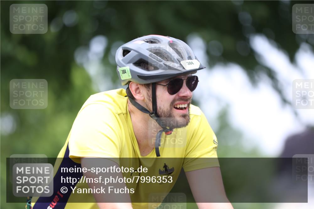 15.06.2025 - 7 Türme Triathlon Yannick Fuchs http://msf.ph/oto/7996353 15.06.2025 13:11:31 Radfahren 304, 307 meine-sportfotos.de
