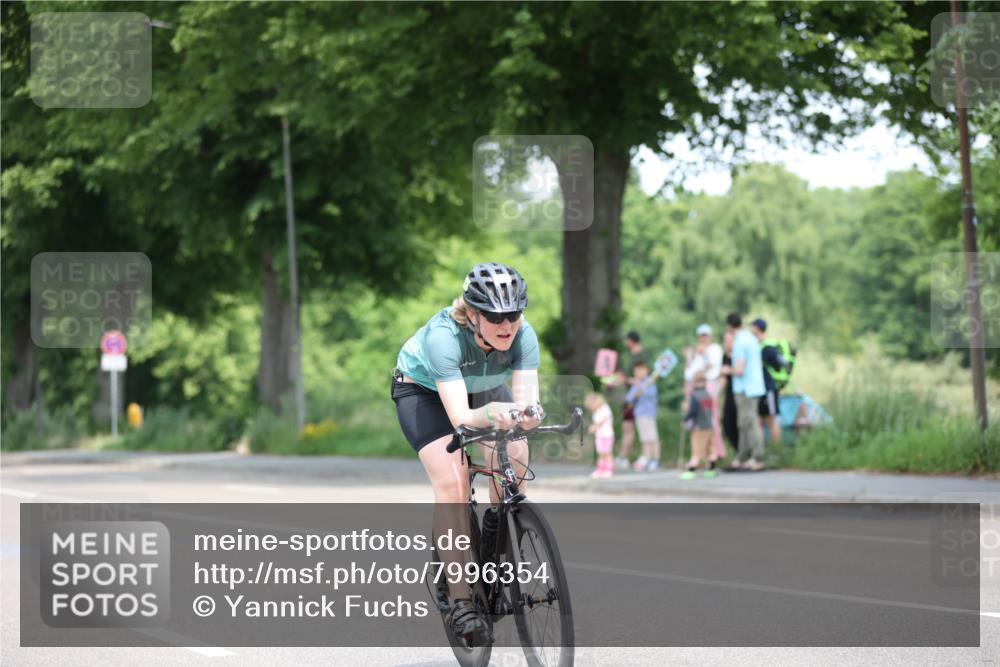 15.06.2025 - 7 Türme Triathlon Yannick Fuchs http://msf.ph/oto/7996354 15.06.2025 12:16:06 Radfahren 290 meine-sportfotos.de