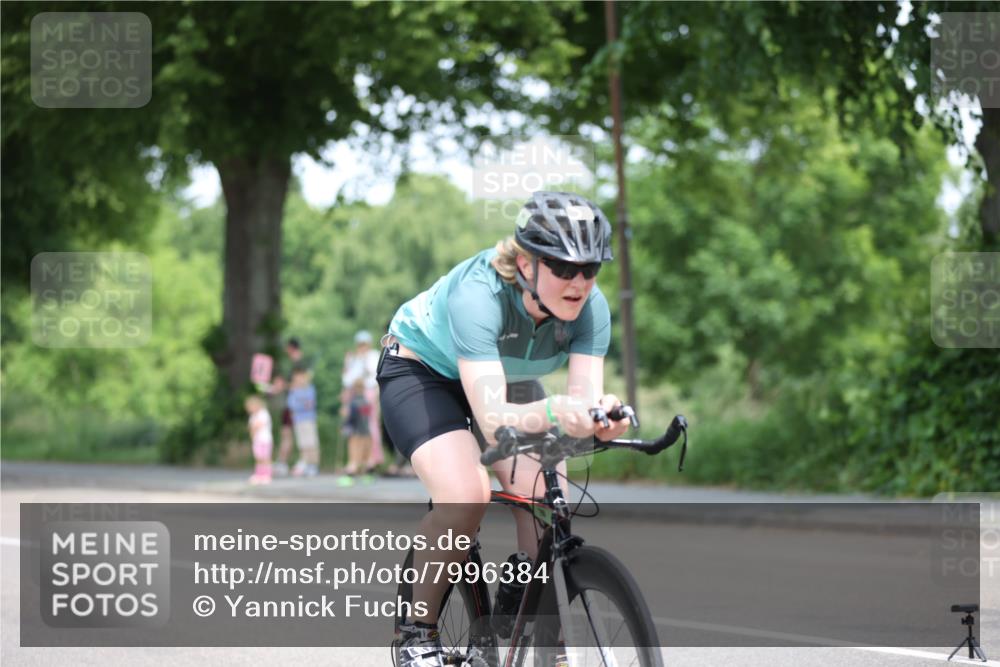 15.06.2025 - 7 Türme Triathlon Yannick Fuchs http://msf.ph/oto/7996384 15.06.2025 12:16:07 Radfahren 290 meine-sportfotos.de