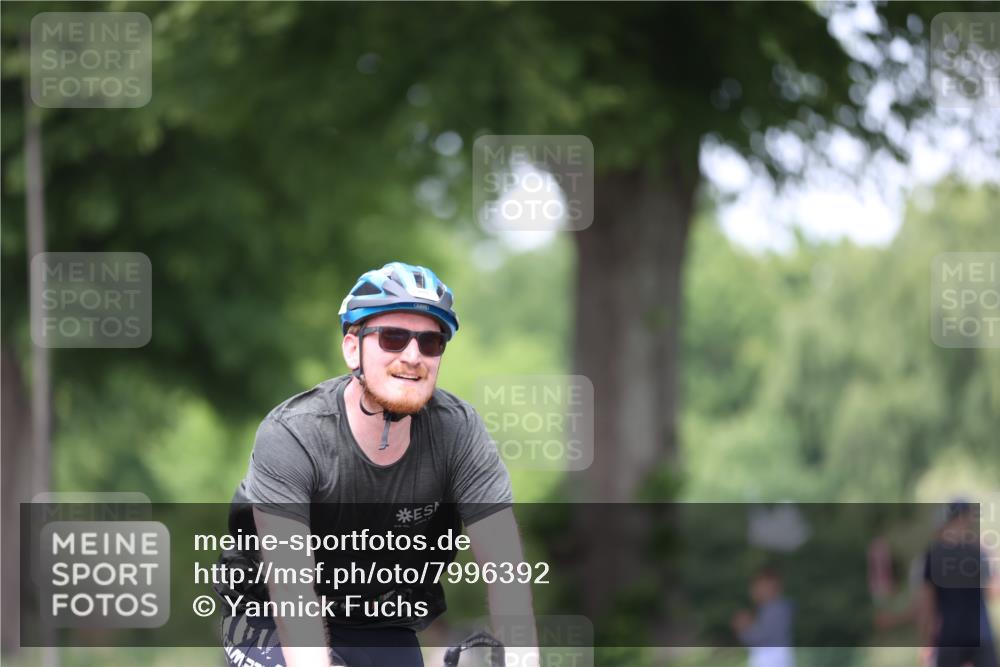 15.06.2025 - 7 Türme Triathlon Yannick Fuchs http://msf.ph/oto/7996392 15.06.2025 13:11:32 Radfahren 304, 307, 601 meine-sportfotos.de