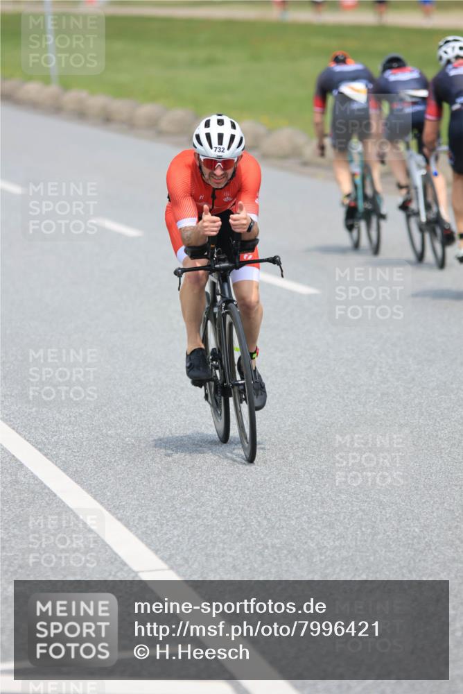 21.06.2025 - 27. Vierlanden-Triathlon H.Heesch http://msf.ph/oto/7996421 15.06.2025 12:07:30 Radfahren 228, 732, 909, 1000, 1001, 1002, 1003 meine-sportfotos.de