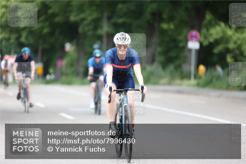 15.06.2025 - 7 Türme Triathlon Yannick Fuchs http://msf.ph/oto/7996430 15.06.2025 13:11:40 Radfahren 352, 382, 415, 465, 601, 668, 1189 meine-sportfotos.de
