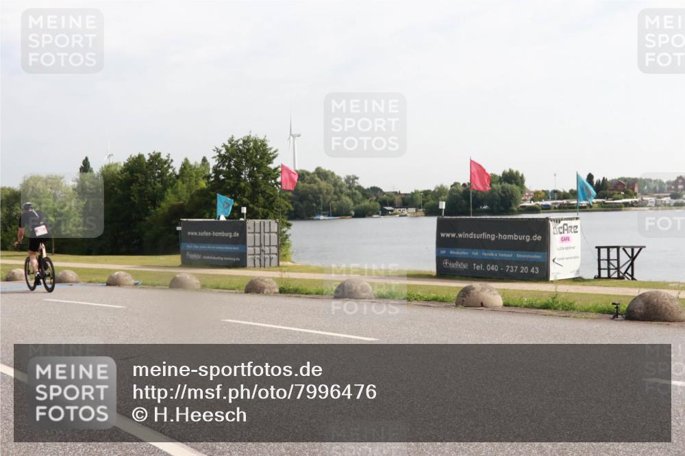 15.06.2025 - 27. Vierlanden-Triathlon H.Heesch http://msf.ph/oto/7996476 15.06.2025 09:24:55 Radfahren 45, 138 meine-sportfotos.de