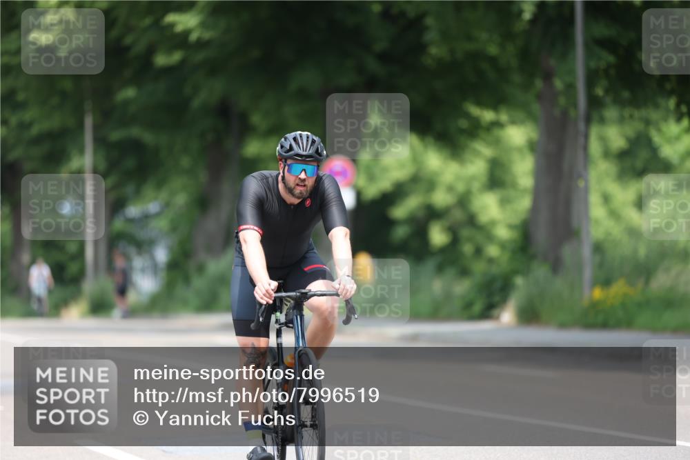 15.06.2025 - 7 Türme Triathlon Yannick Fuchs http://msf.ph/oto/7996519 15.06.2025 12:16:16 Radfahren 256 meine-sportfotos.de