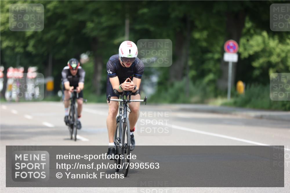 15.06.2025 - 7 Türme Triathlon Yannick Fuchs http://msf.ph/oto/7996563 15.06.2025 12:16:18 Radfahren 256, 332 meine-sportfotos.de