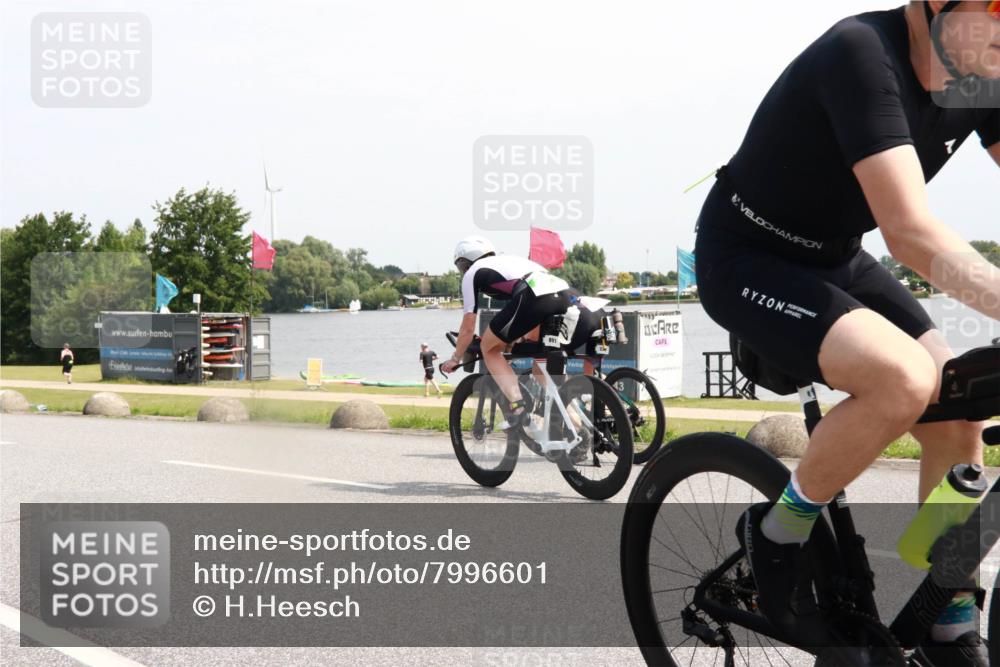 15.06.2025 - 27. Vierlanden-Triathlon H.Heesch http://msf.ph/oto/7996601 15.06.2025 11:30:58 Radfahren 167, 639, 651, 749, 926, 980 meine-sportfotos.de